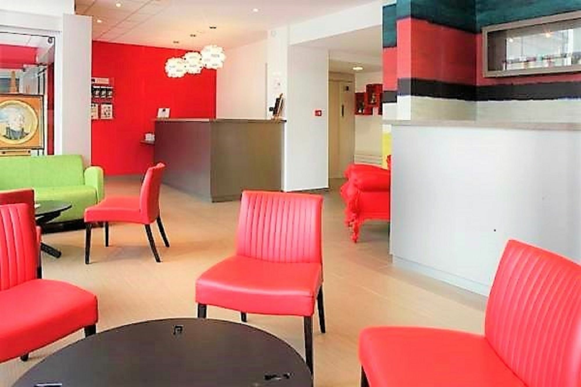 Hotel Ibis Styles Clermont-Ferrand Gare Exterior foto